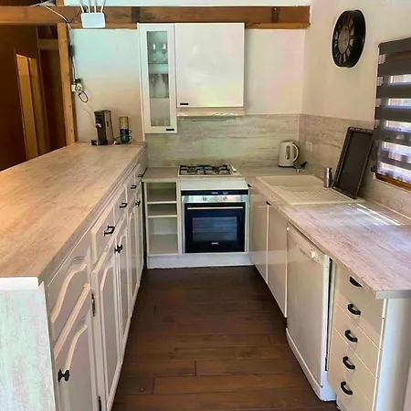 De 2 Chambres Avec Piscine Privee Jardin Clos Et Wifi A Figari * Figari (Corsica)